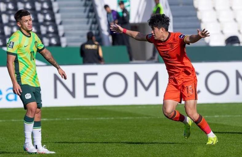 半岛体育-彭啸：希望别人以彭啸为模板，伤病安帅也要带上我 感谢韩导教诲